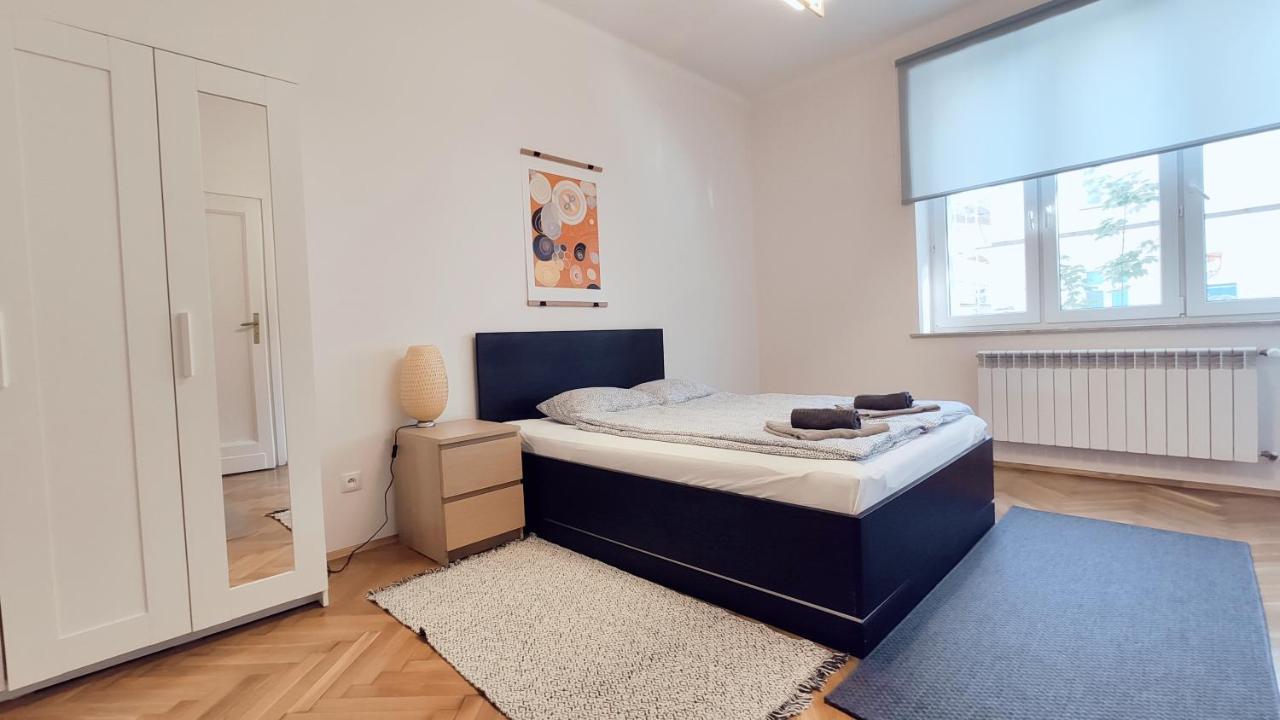 Barska 21 By Homeprime Cracovia Esterno foto
