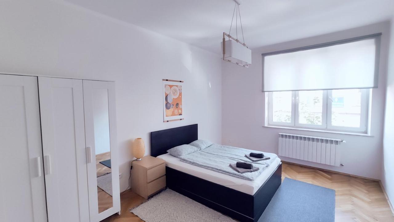 Barska 21 By Homeprime Cracovia Esterno foto